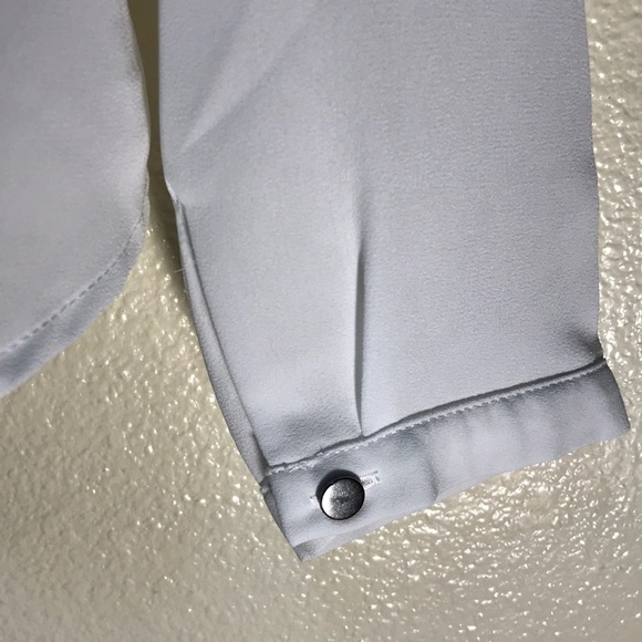 Forever 21 Long Sleeved White Top - Picture 3 of 4